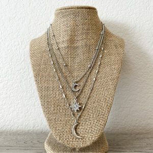 NEW | layered necklace with star and moon pendant